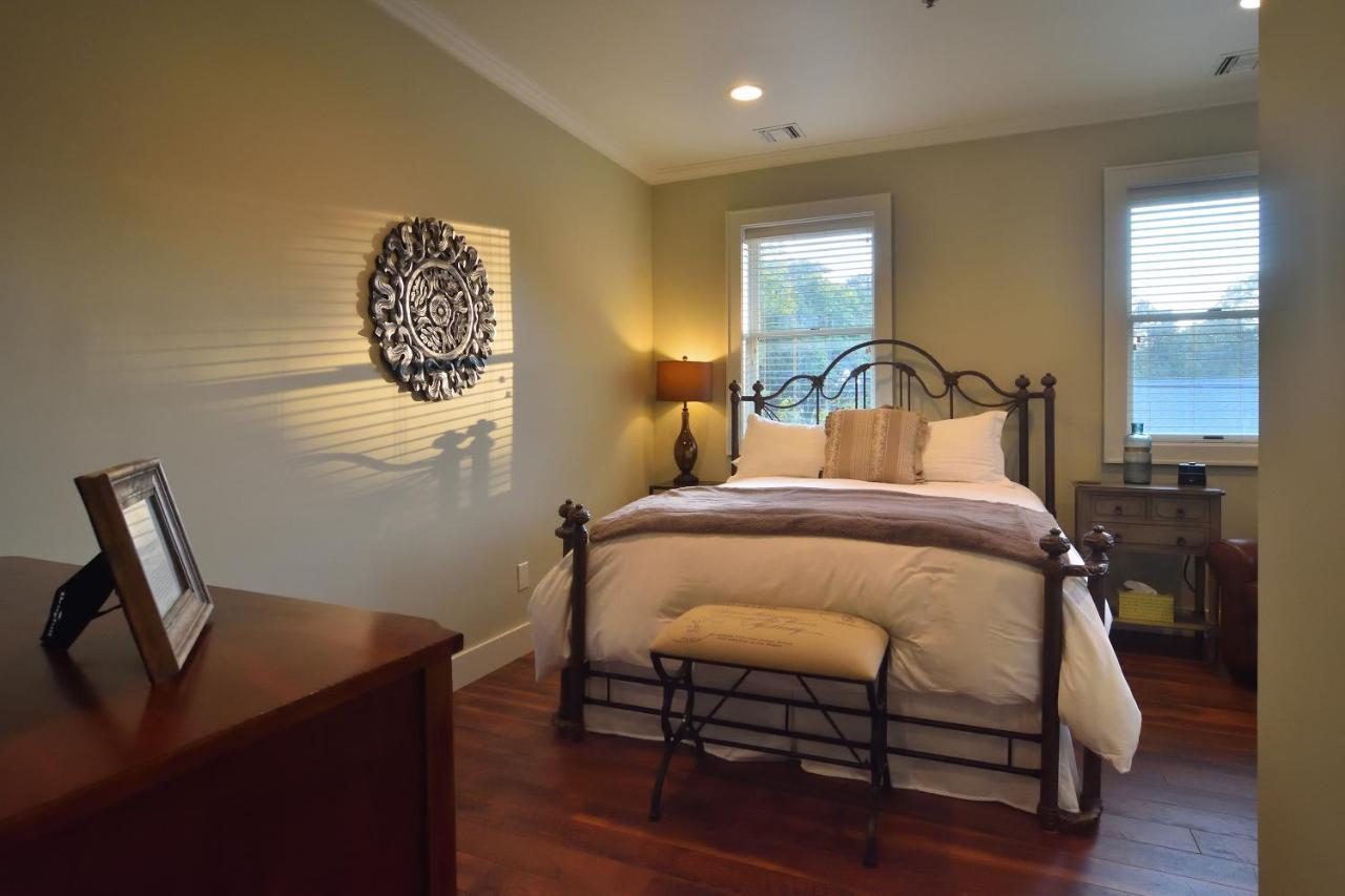 Bay Breeze Inn South Jamesport Extérieur photo