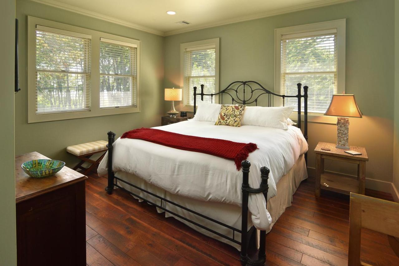 Bay Breeze Inn South Jamesport Extérieur photo