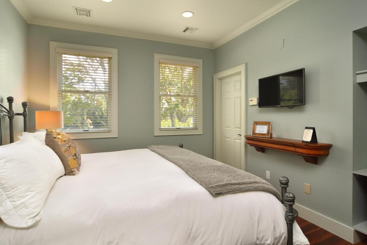 Bay Breeze Inn South Jamesport Extérieur photo