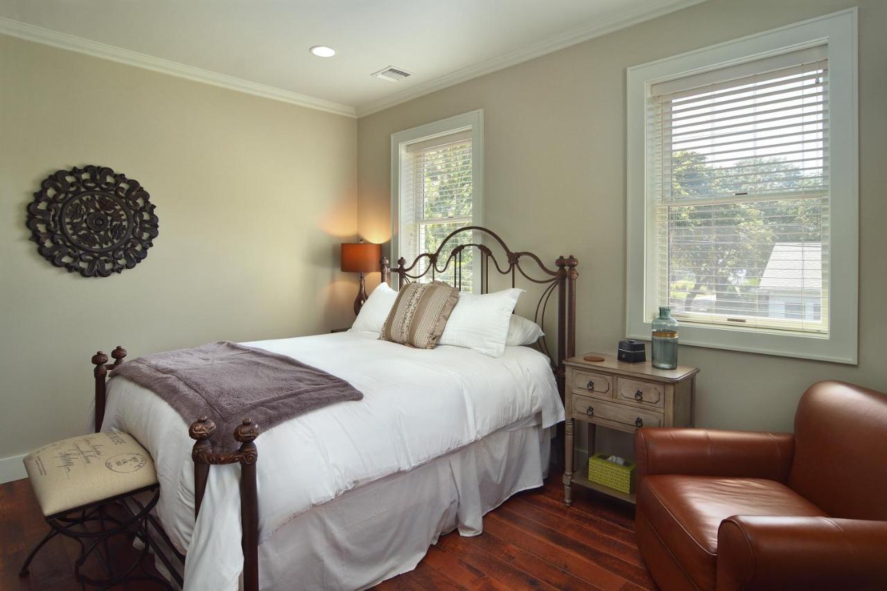 Bay Breeze Inn South Jamesport Extérieur photo