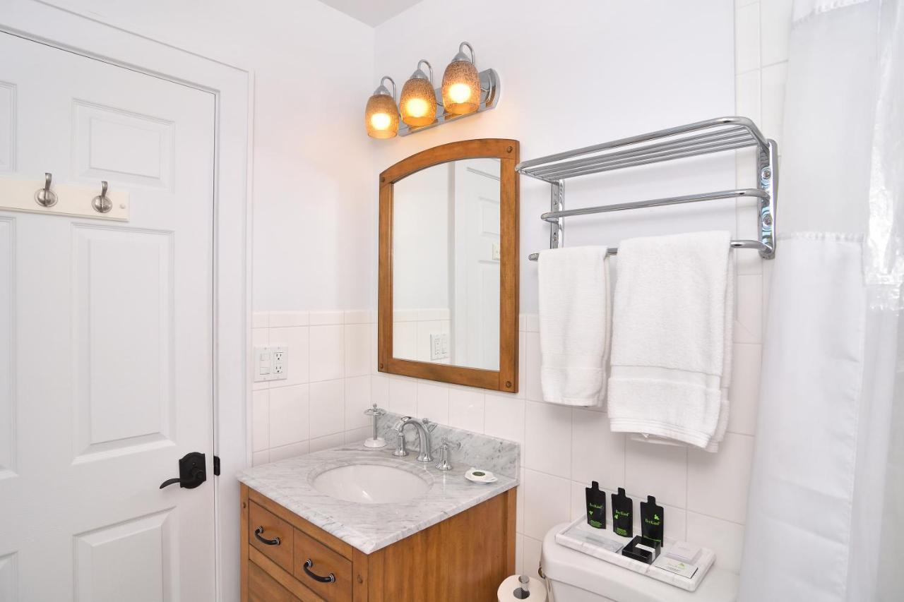 Bay Breeze Inn South Jamesport Extérieur photo
