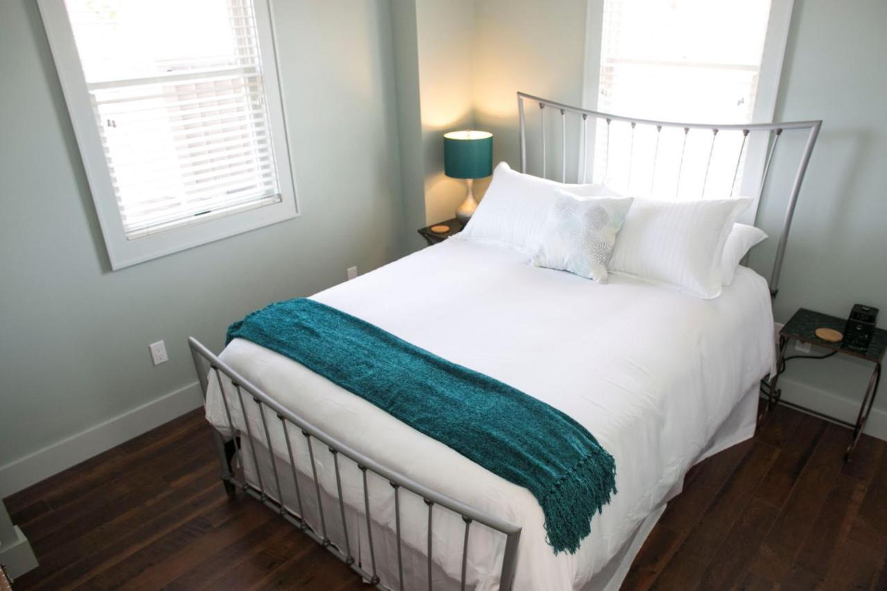 Bay Breeze Inn South Jamesport Extérieur photo